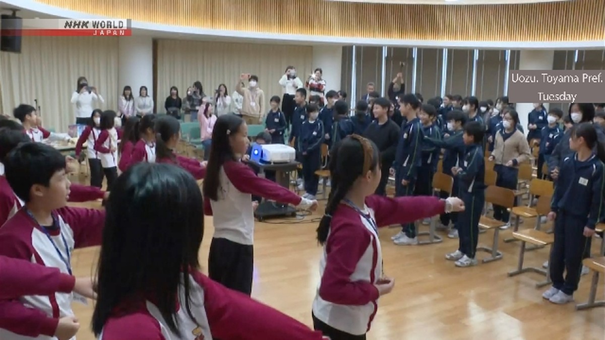 Anak-anak dari Taiwan Mengunjungi Sekolah Dasar di Jepang Tengah