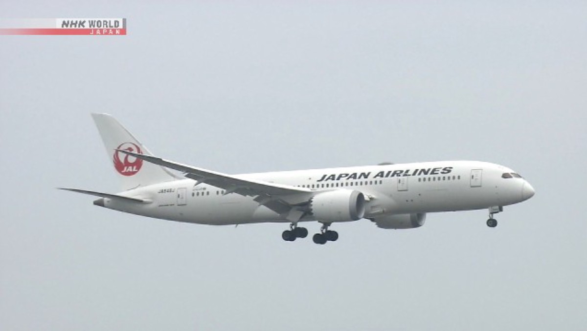 JAL Berencana Berlakukan Biaya Tambahan Bahan Bakar pada Penerbangan Domestik