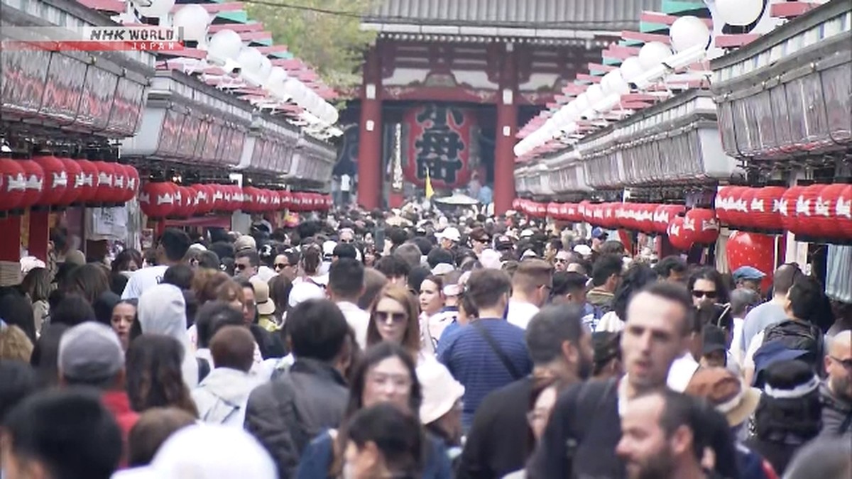 Jumlah kunjungan wisatawan asing ke Jepang mencapai lebih dari 42 juta pada tahun 2025