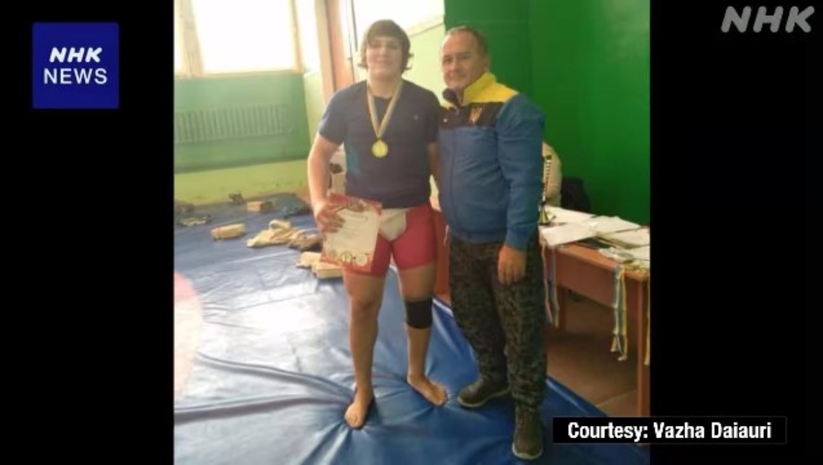 Penuh Haru! Pelatih Sumo Asal Ukraina Beri Dukungan Semangat Penuh untuk Juara Ozeki Aonishiki