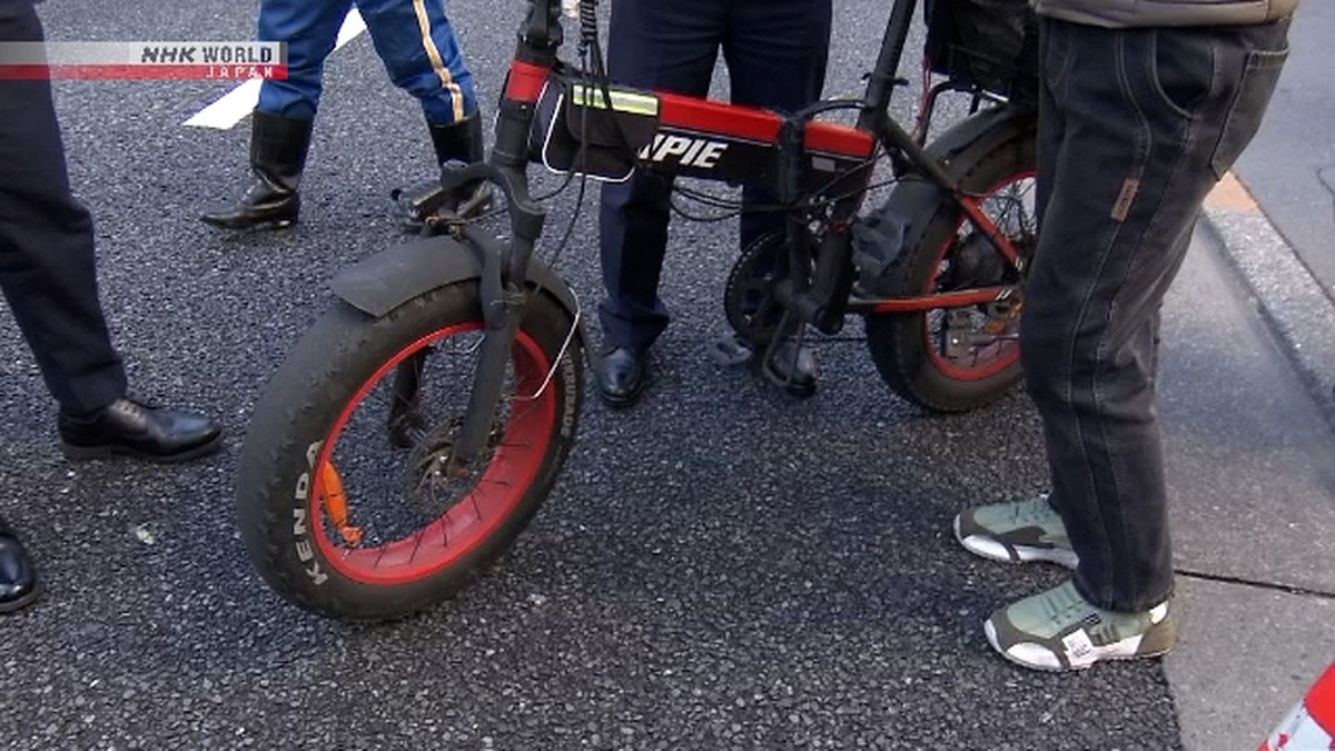 Polisi Tokyo Razia Pengemudi Moped di Jalanan, Pekerja Asing Jadi Sorotan