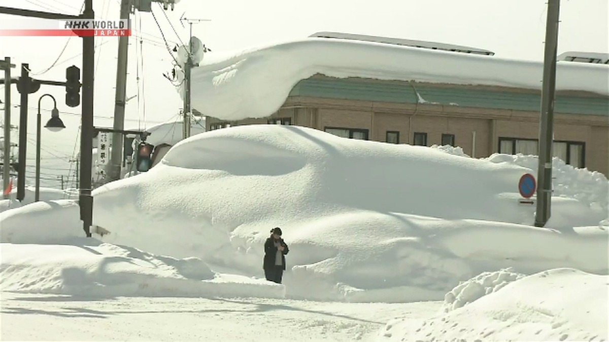 Hujan Salju Lebat Melanda Jepang Utara, Rekor Baru di Aomori