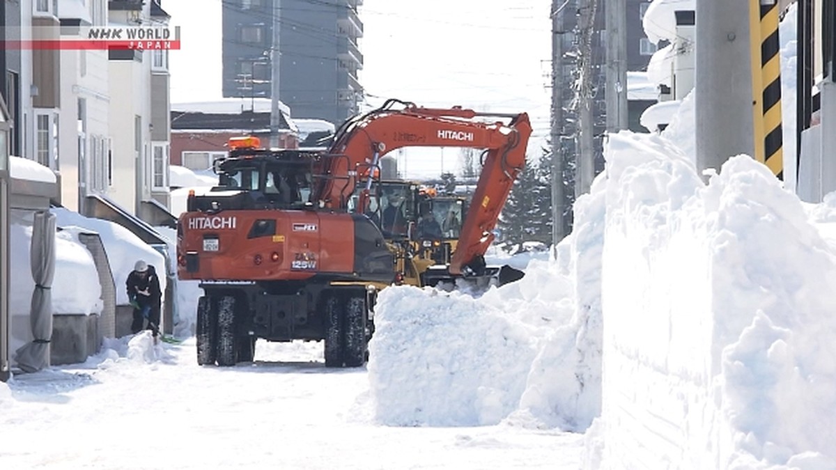 Sapporo Ambil Langkah Darurat Bersihkan Salju di Jalan-Jalan Utama