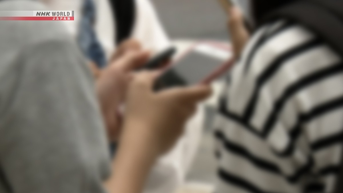 Survei: Anak-Anak Jepang Miliki Smartphone di Usia Semakin Muda